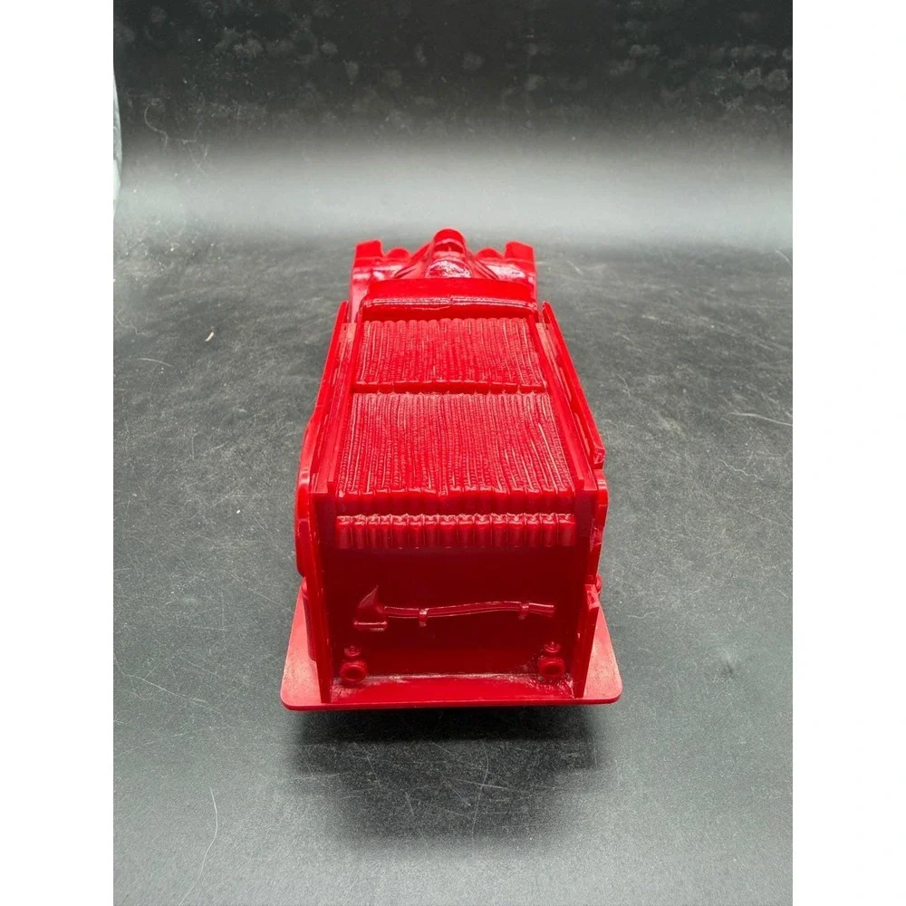 Vintage Avon Wild Country After Shave Red Fire Engine Pumper Decanter 6oz Bottle